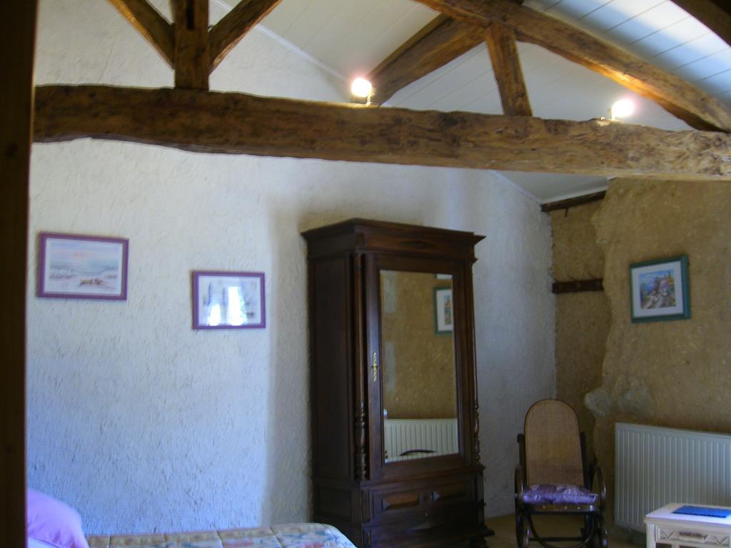 Hotel Domaine De Sonnard Castéra-Verduzan Habitación foto